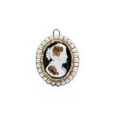 Victorian 14K Gold Agate Cameo Pin/Pendant with Pearls