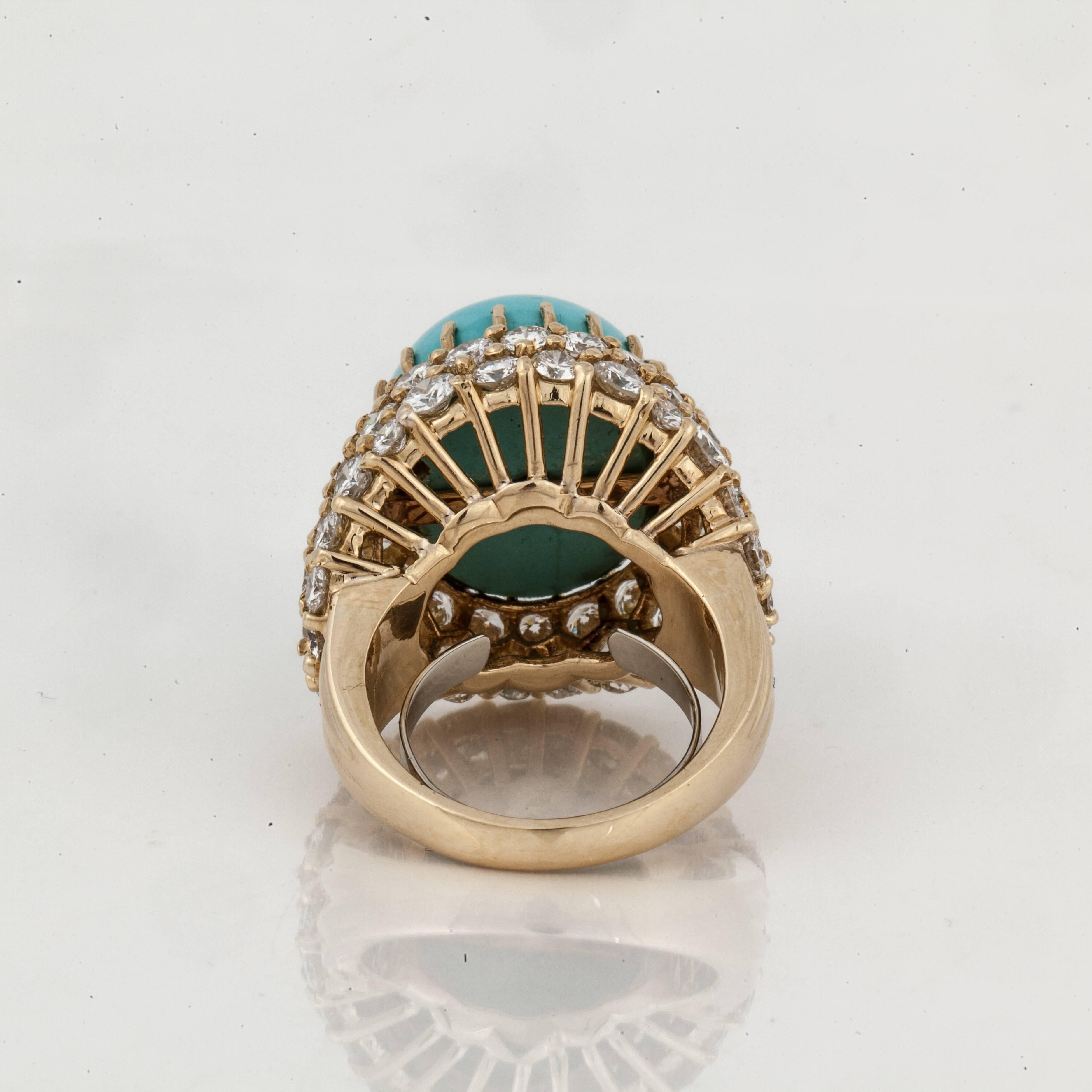Turquoise and Diamond Dome Ring in 18K Gold In Good Condition For Sale In Houston, TX