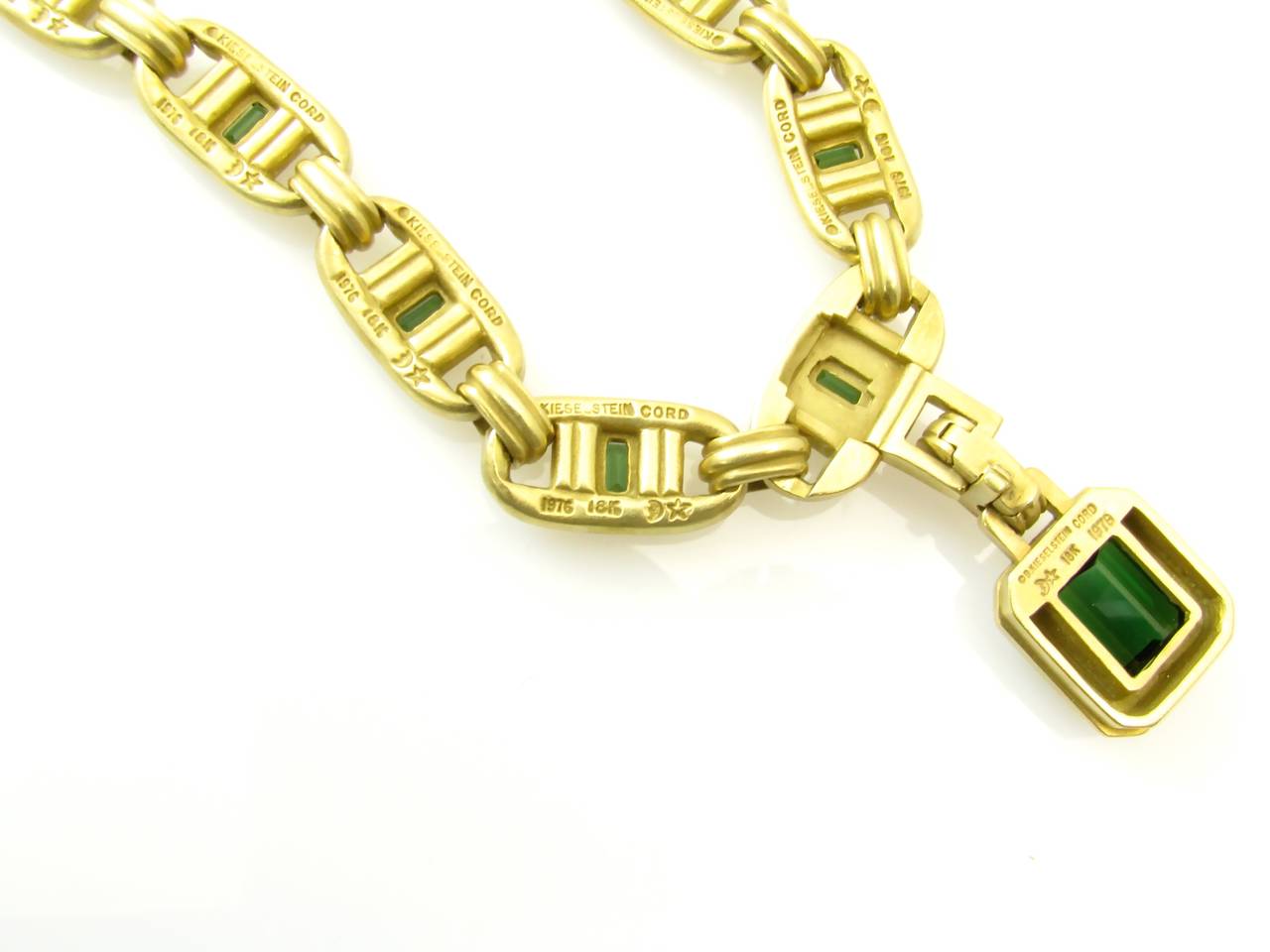 Kieselstein-Cord Green Tourmaline Gold Necklace In Excellent Condition In New York, NY
