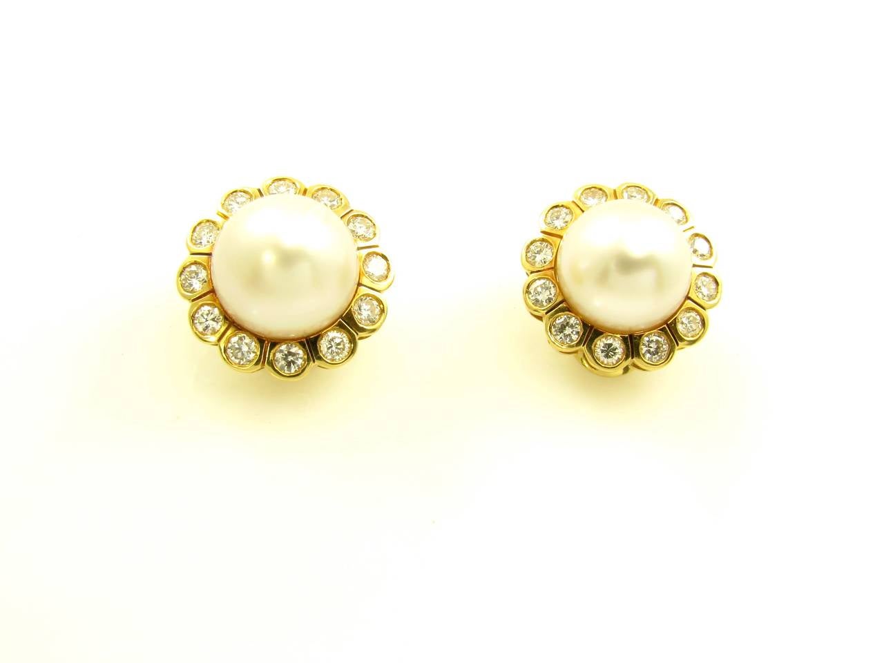 Women's David Webb South Sea Pearl Diamond Gold Earrings