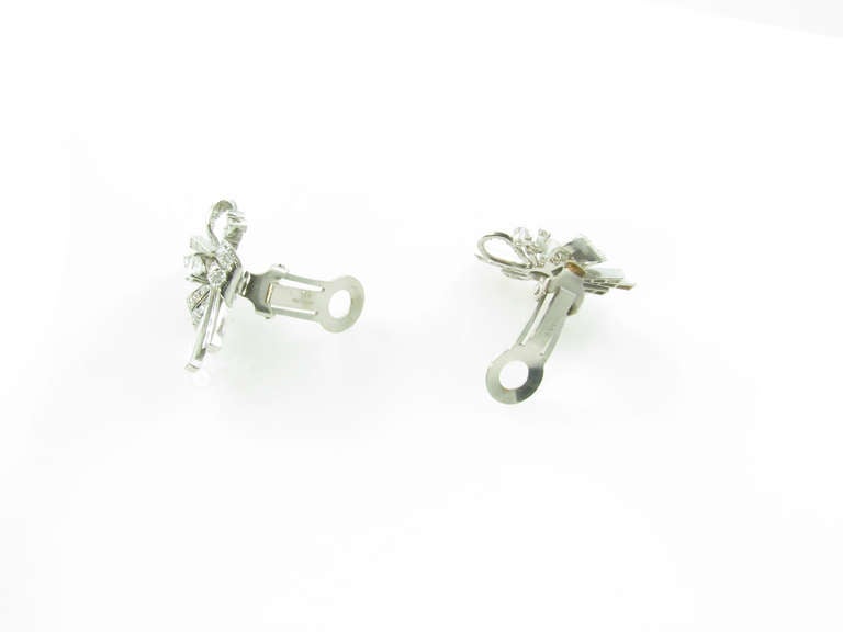 A Pair of Art Deco Platinum and Diamond Earrings. In Good Condition In New York, NY