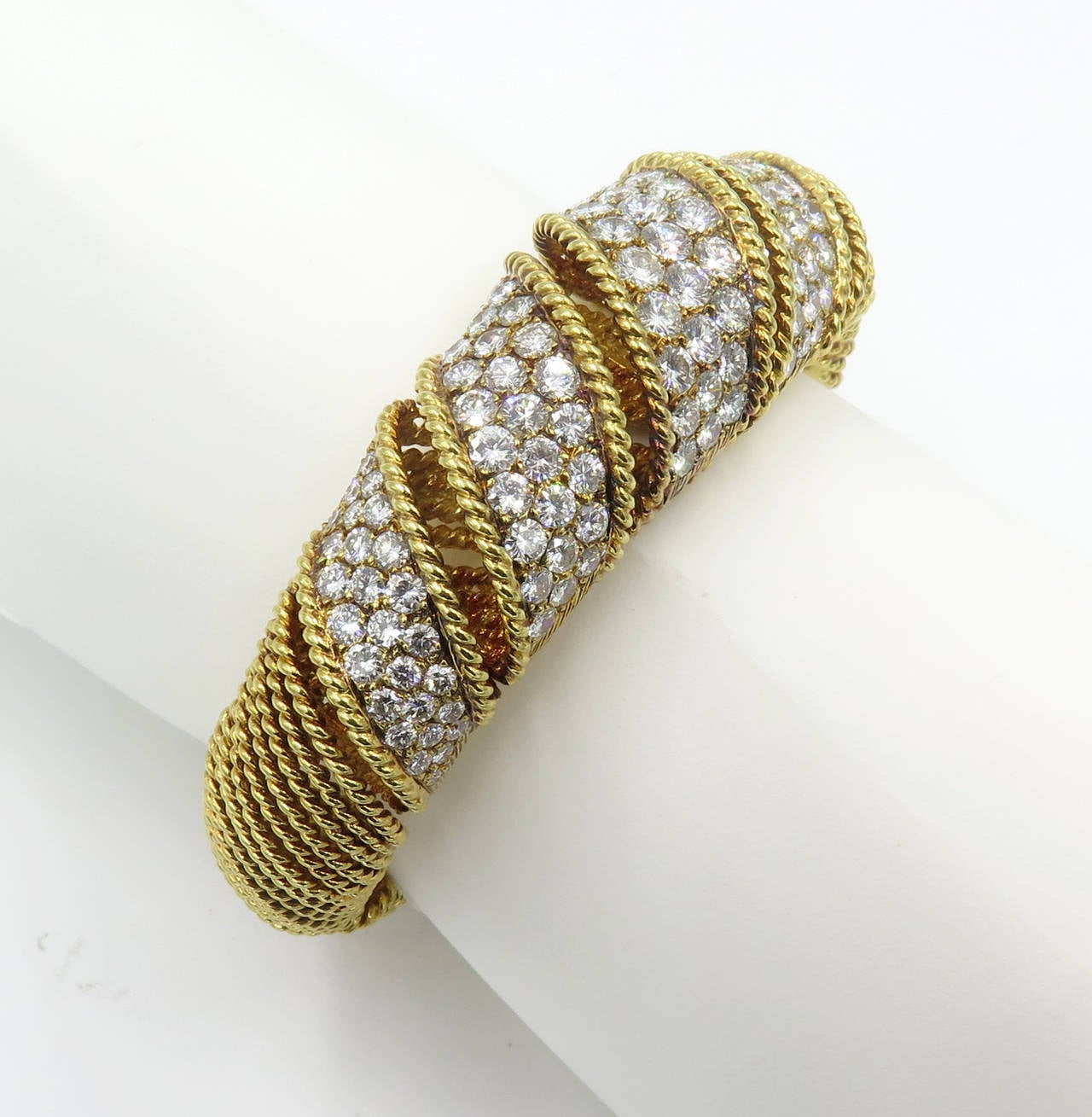 Women's Sterle Paris Diamond Gold Link Bracelet