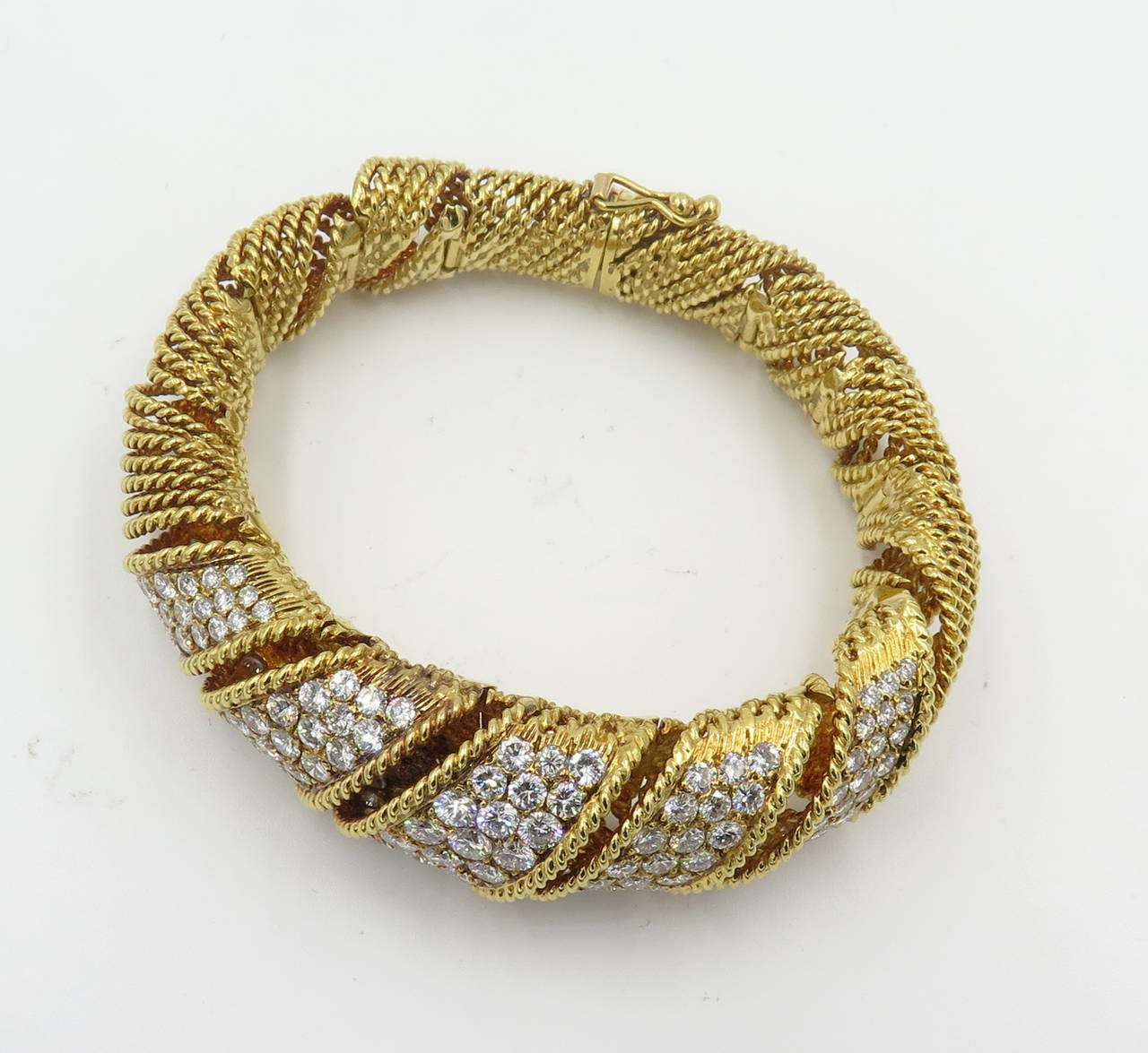 Sterle Paris Diamond Gold Link Bracelet In Excellent Condition In New York, NY