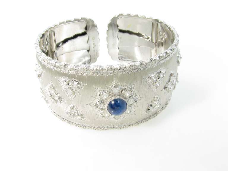 BUCCELLATI Diamond, Sapphire and Gold Cuff Bracelet In Excellent Condition In New York, NY