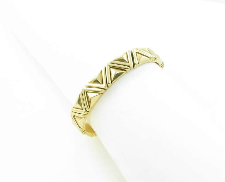 Bulgari Yellow Gold Cuff Bracelet In Excellent Condition In New York, NY