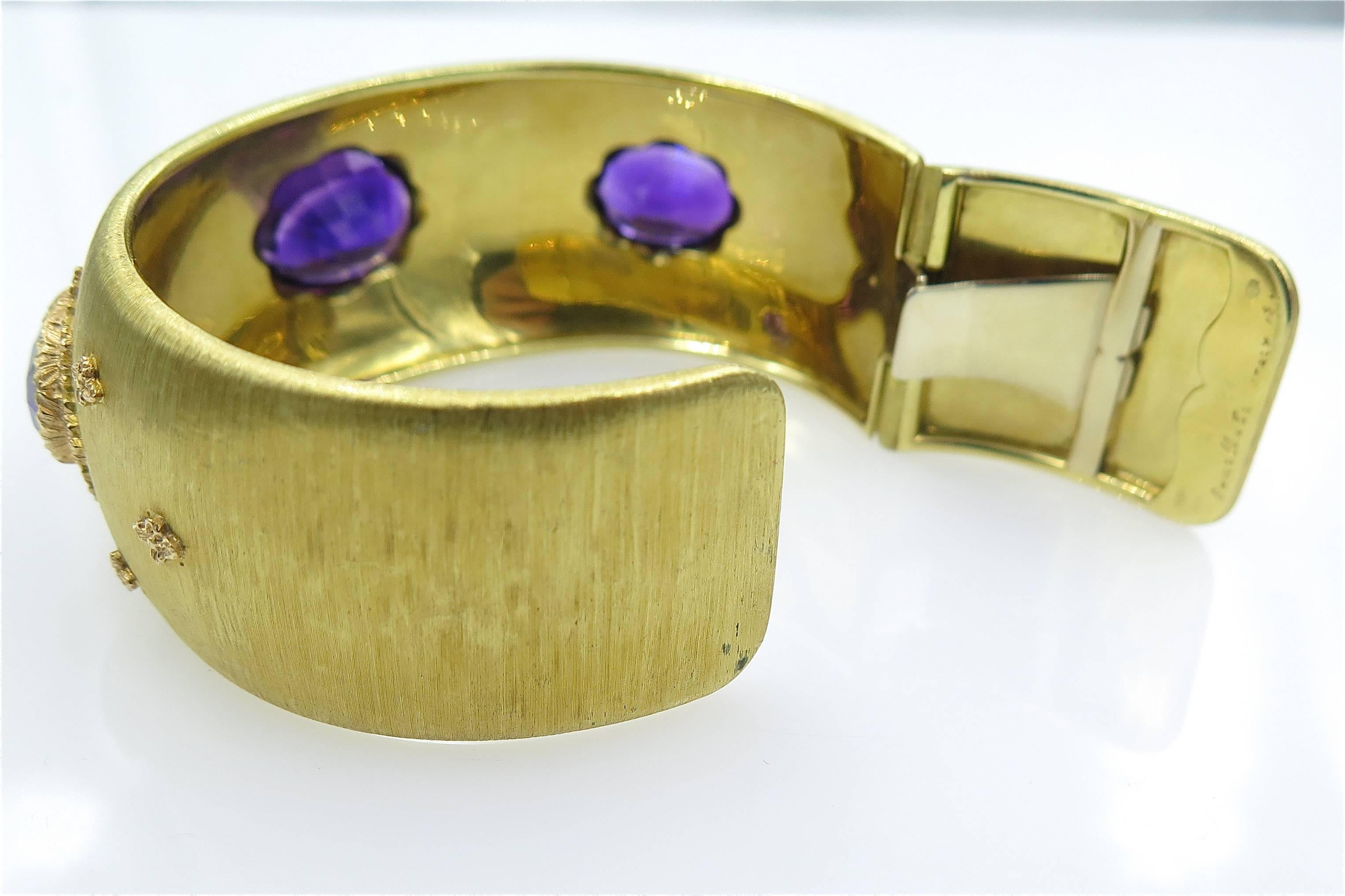 BUCCELLATI Gold and Amethyst Cuff Bracelet. In Excellent Condition In New York, NY