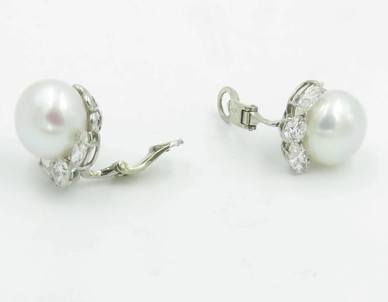 Van Cleef and Arpels Pearl Diamond Platinum Earrings For Sale at 1stDibs