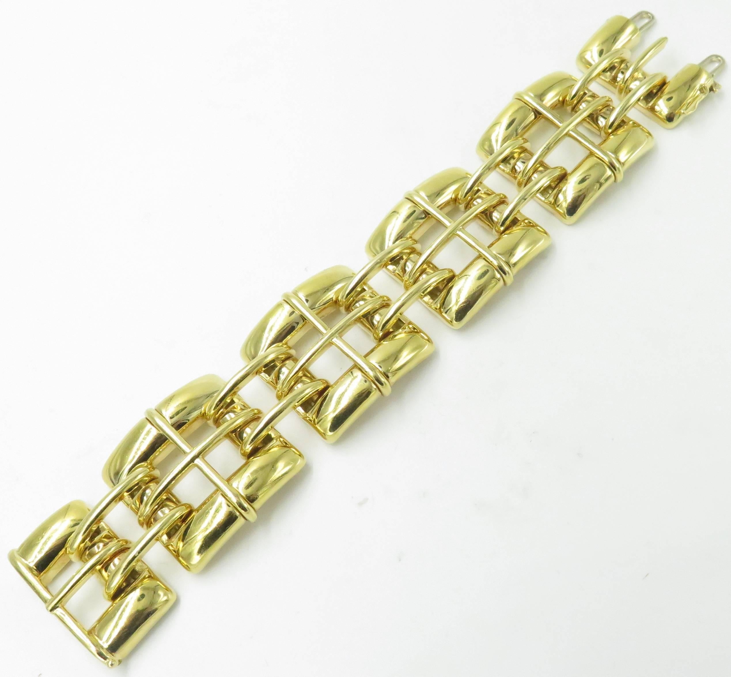 Tiffany & Co. Gold Link Bracelet. 3