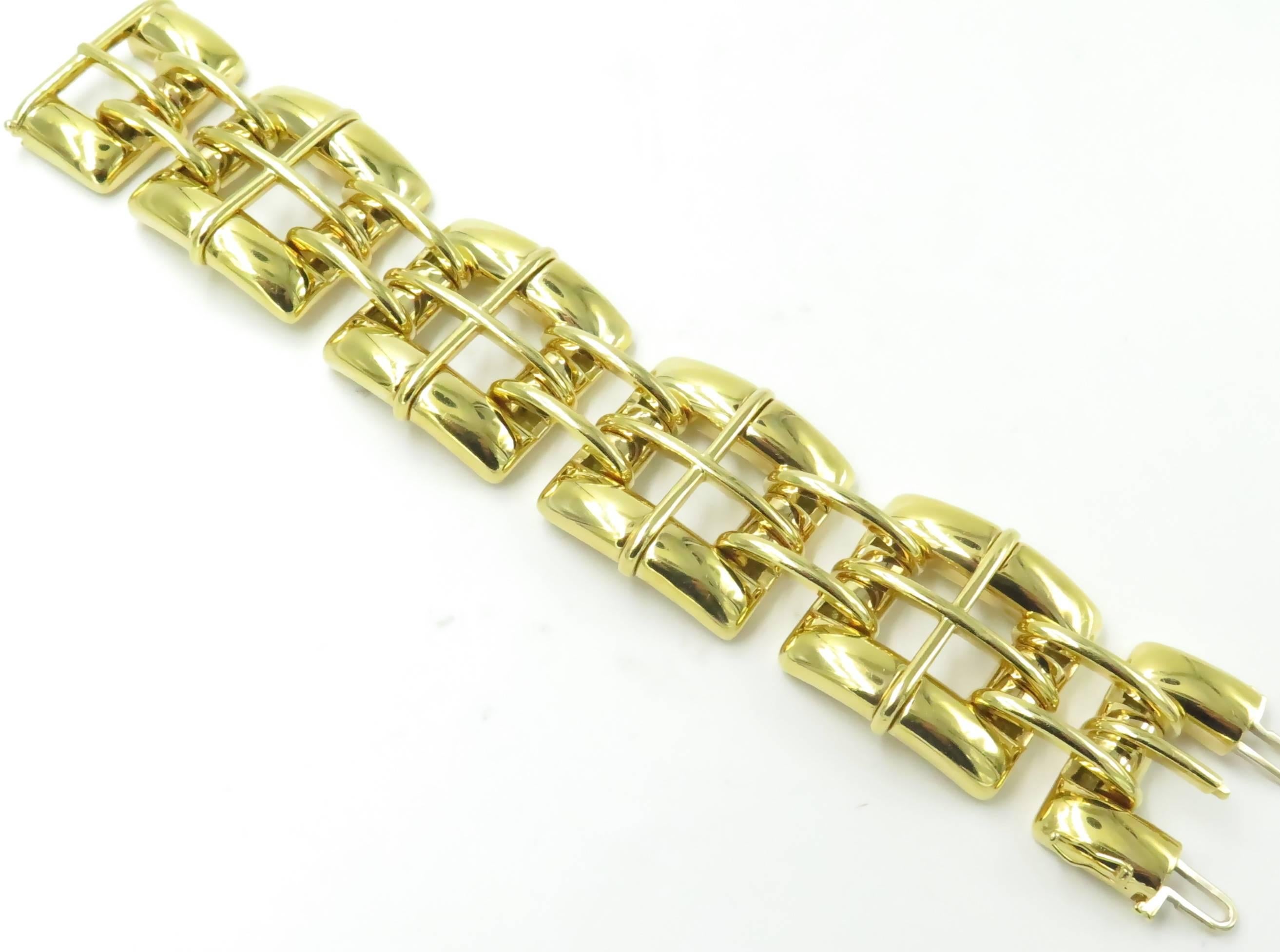 Tiffany & Co. Gold Link Bracelet. 4