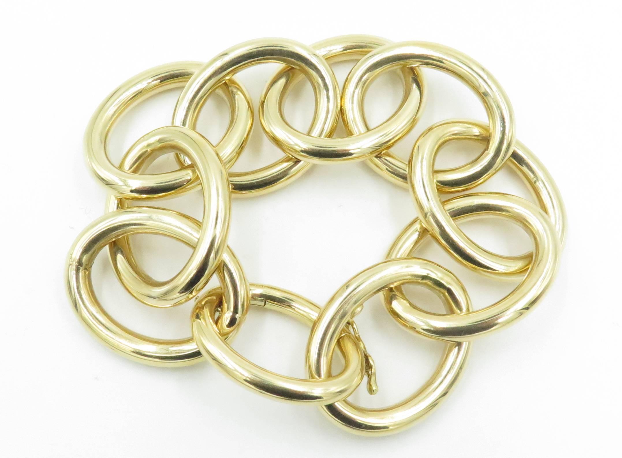 Faraone Menella Gold Link Bracelet. In Excellent Condition In New York, NY