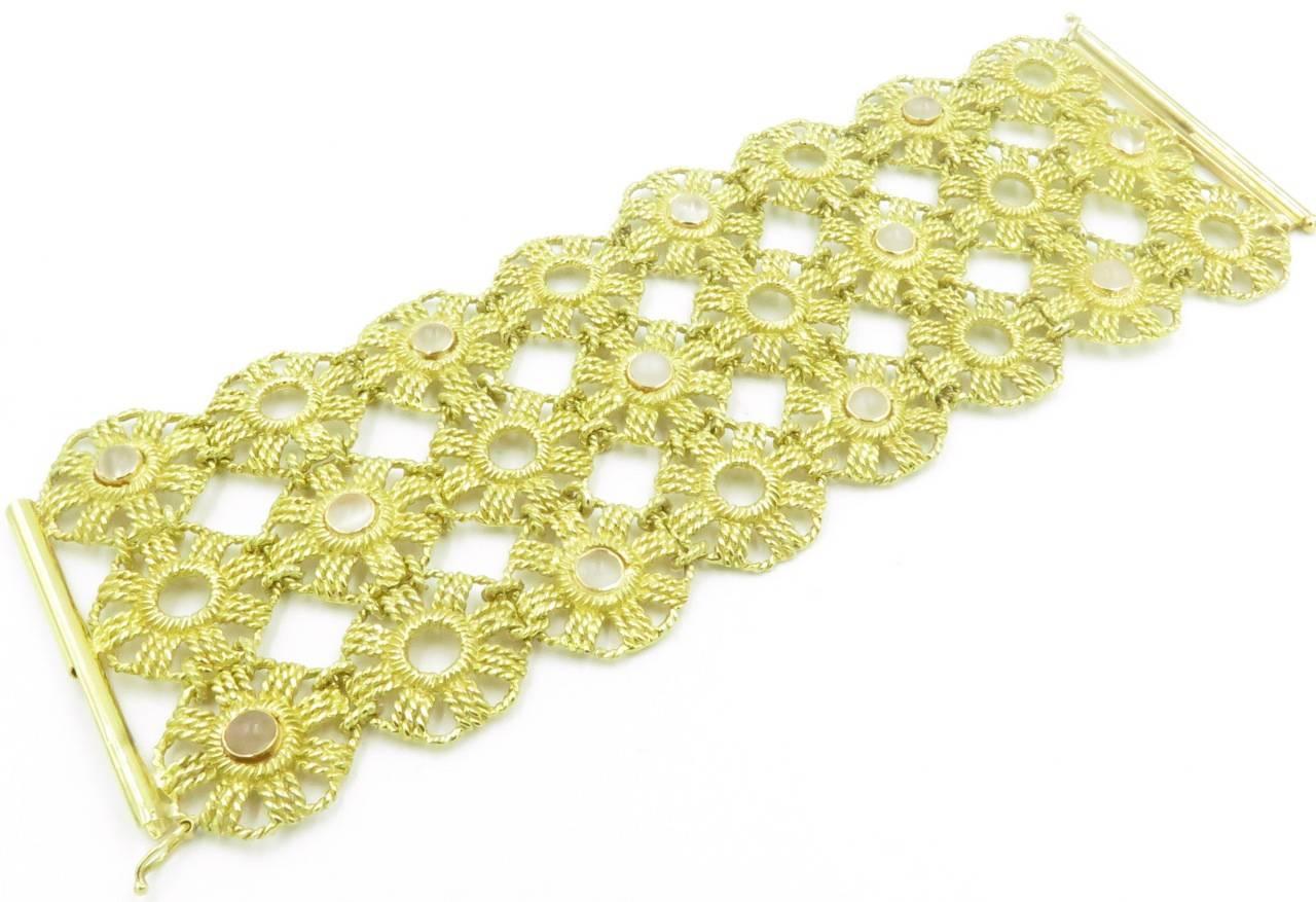 Moonstone Gold Bracelet. In Excellent Condition In New York, NY