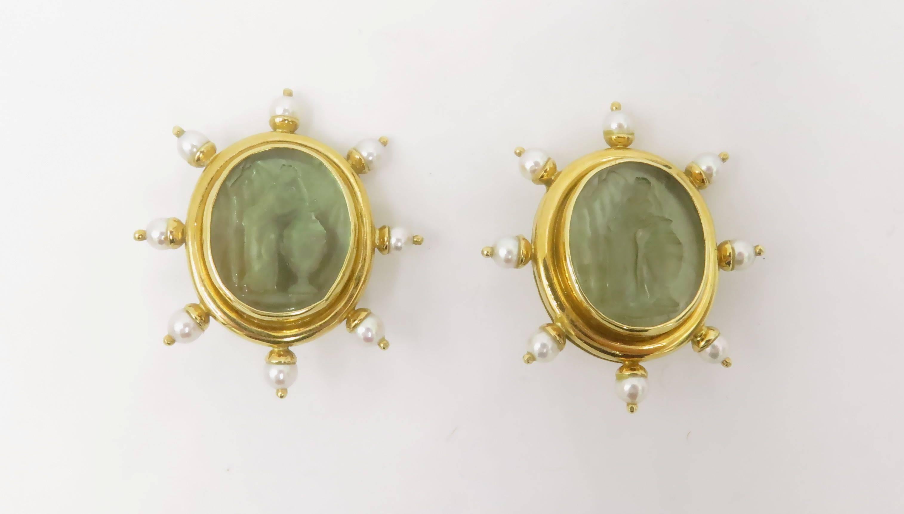 Women's or Men's Elizabeth Locke Venetian Glass Pearl Mother-of-Pearl Gold Earrings