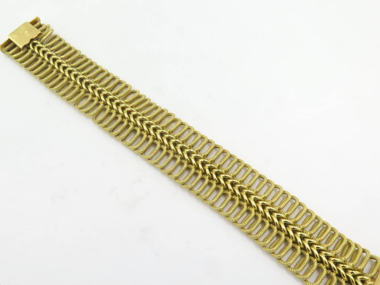 Women's or Men's Beautiful Yellow Gold Link Bracelet