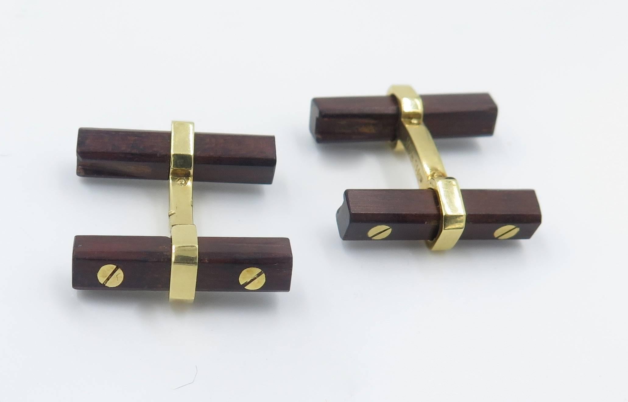 Van Cleef & Arpels Wood Gold Cufflinks In Excellent Condition In New York, NY