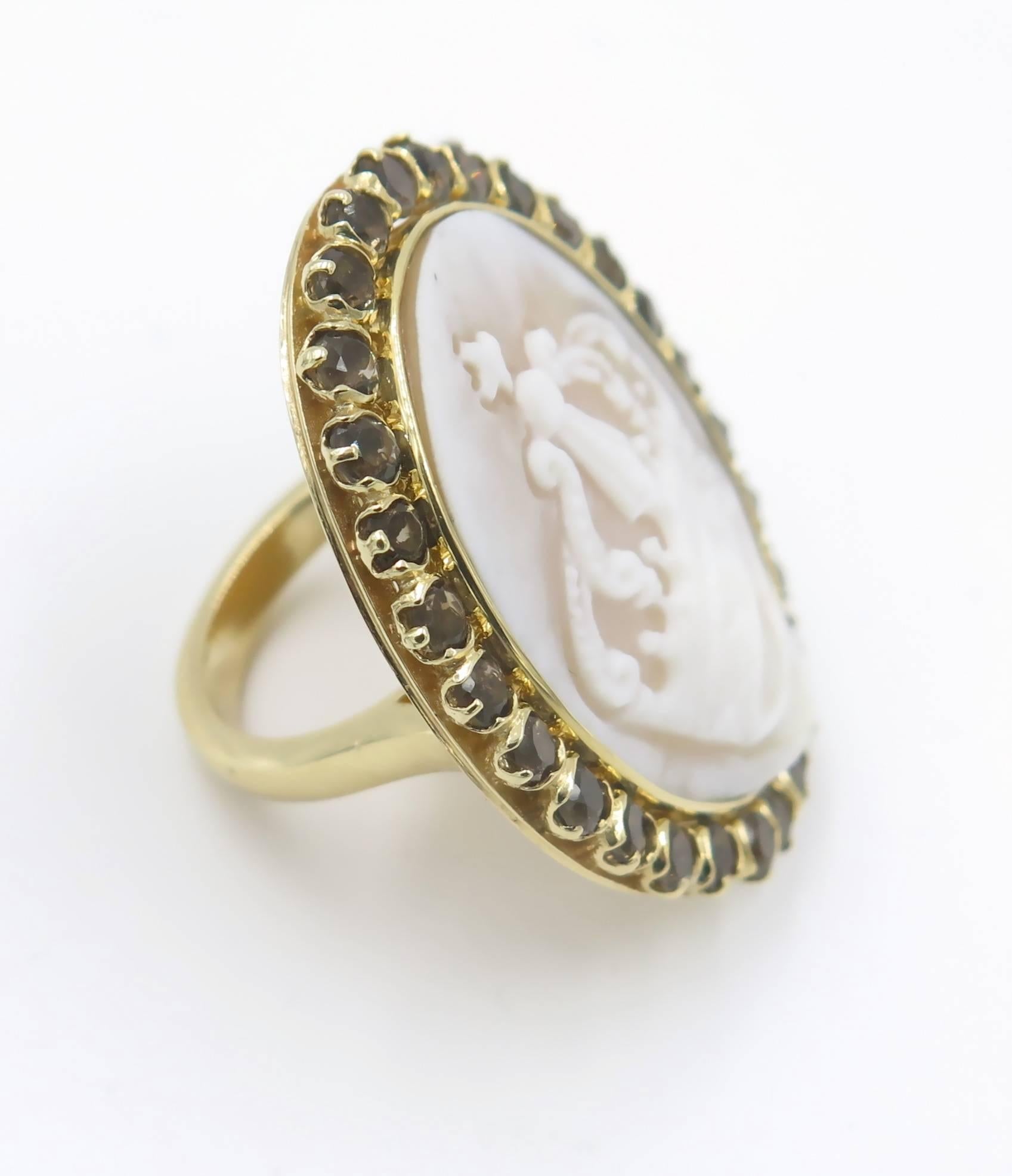 Shell Cameo Smoky Quartz Gold Cocktail Ring In Excellent Condition In New York, NY