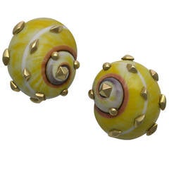 Trianon Yellow Spiral Shell Earclips