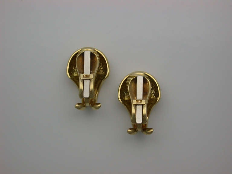 Women's 70s Gold Earclips With Hard Stone Drops