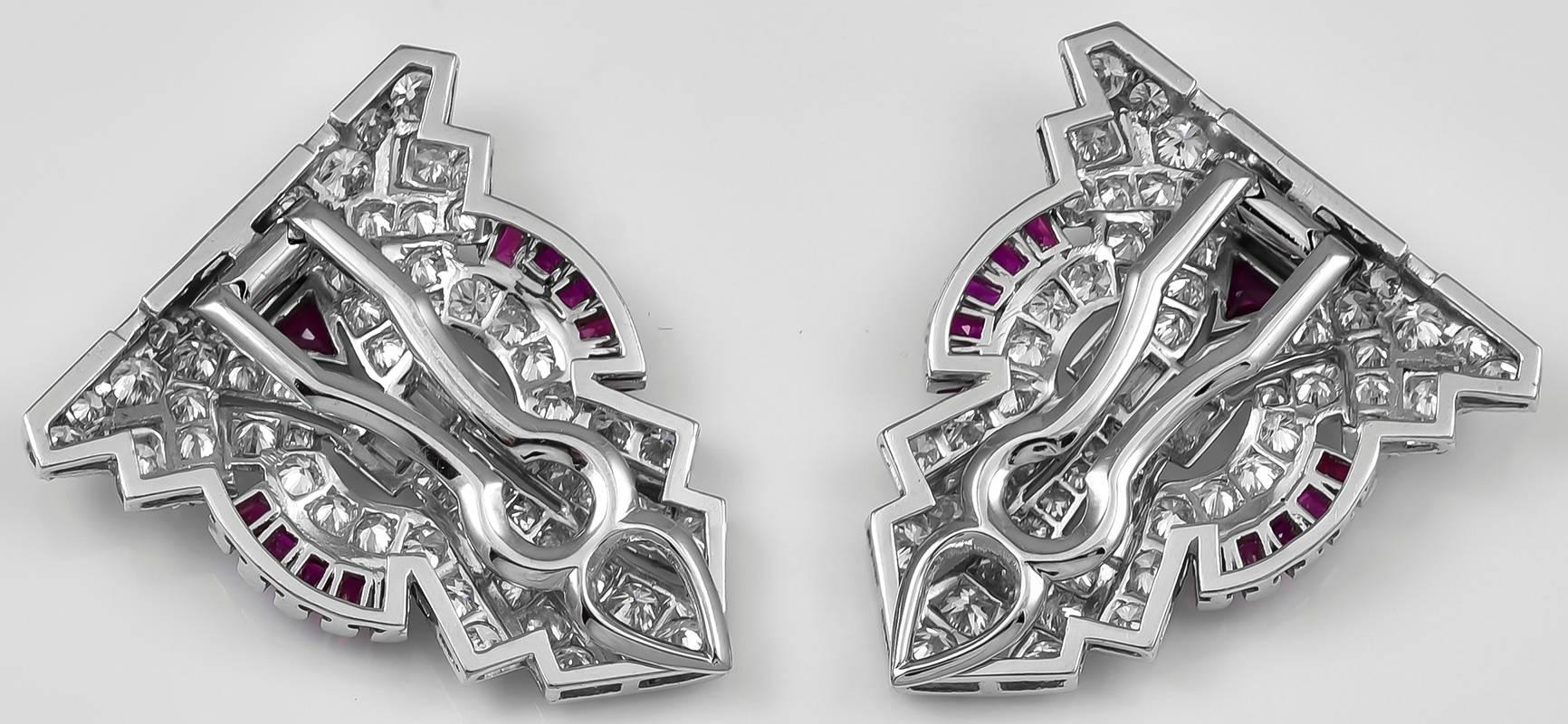 Art Deco Ruby Diamond Platinum Dress Clips In Excellent Condition For Sale In New York, NY