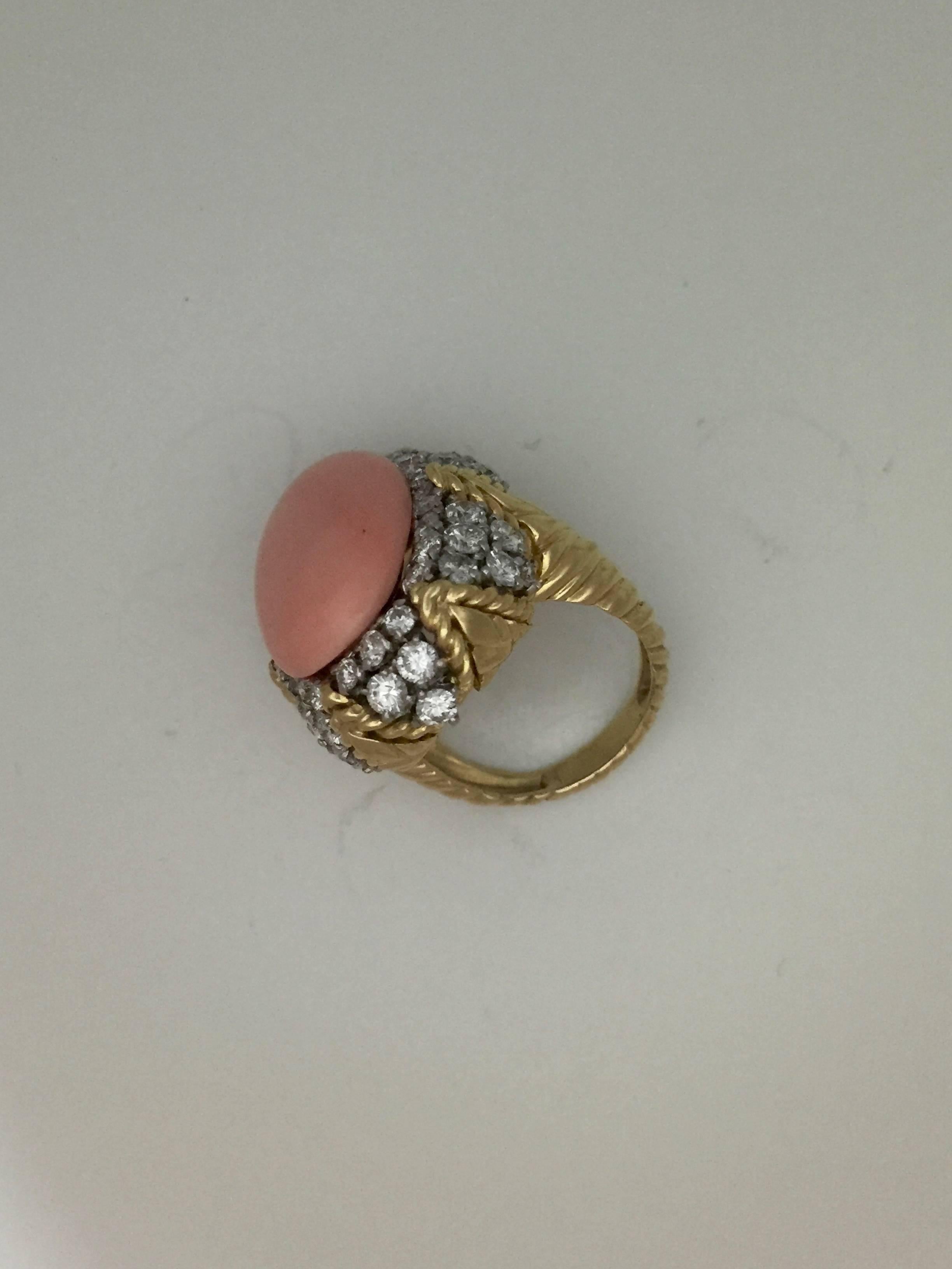 Women's Van Cleef & Arpels Coral Diamond Gold Ring For Sale