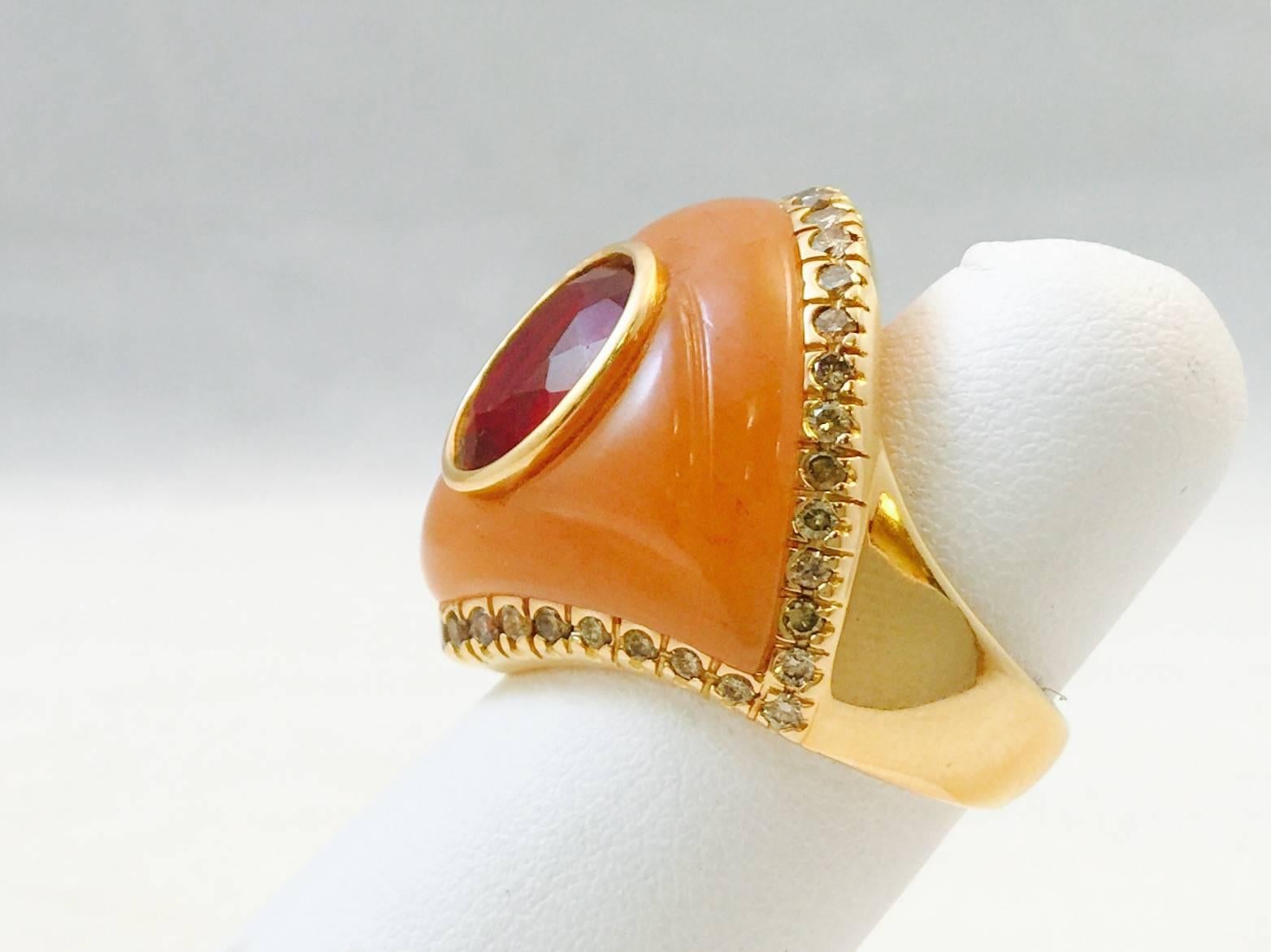 Contemporary Carved Agate Citrine Diamond Gold Oro Trend Ring