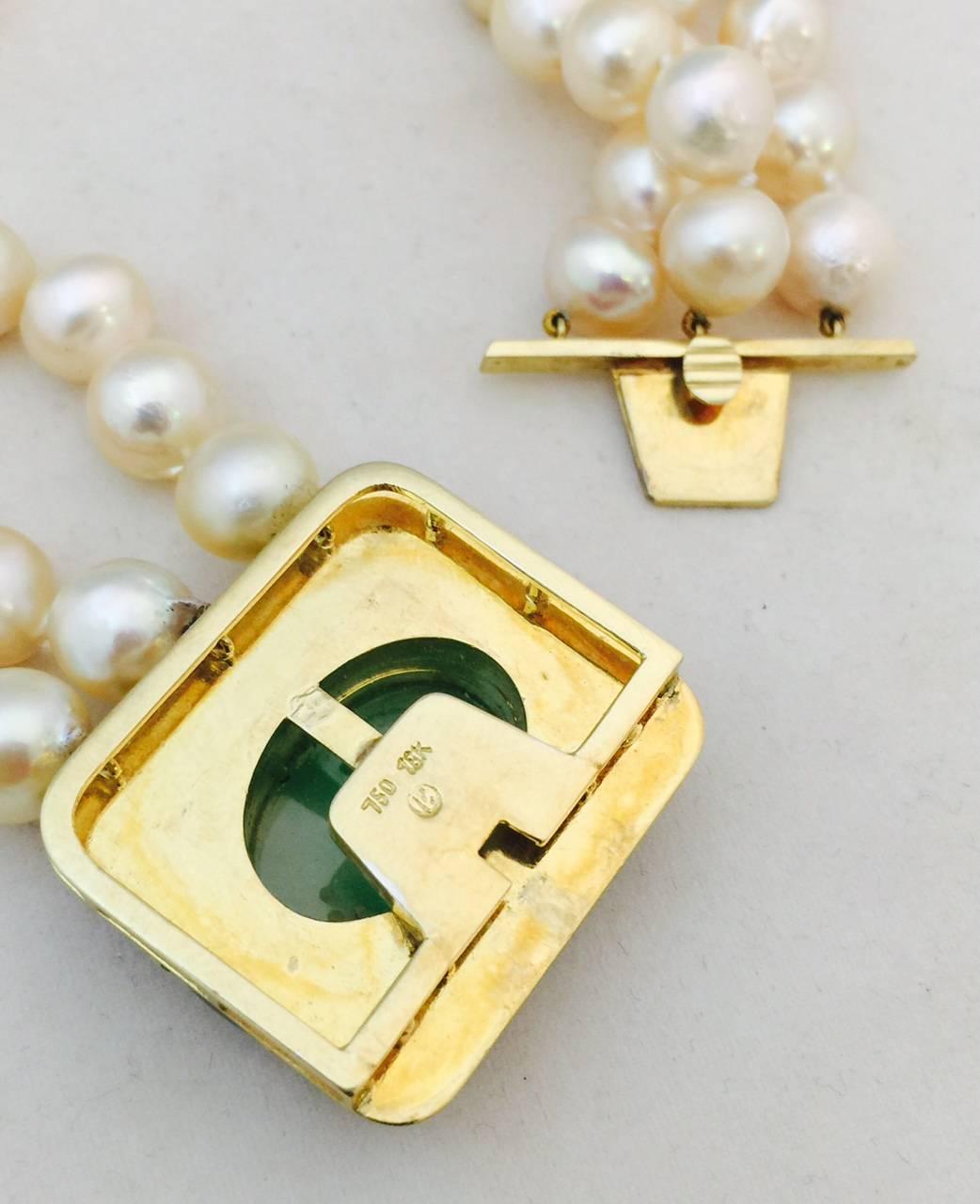  1980s Custom Triple Row Freshwater Baroque  Pearls and Onyx Jade Gold Clasp For Sale 1