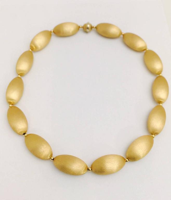 Magnificent Matte Finish Gold Oblong Links Necklace For Sale at 1stDibs