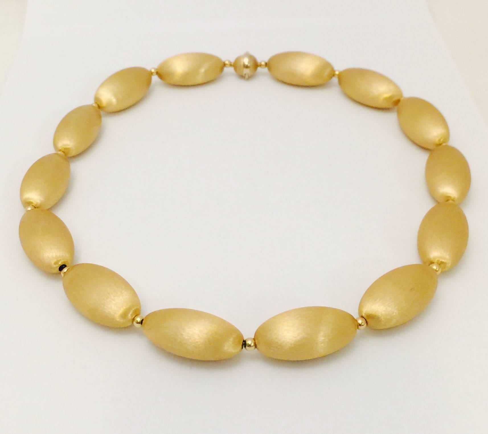 Contemporary Magnificent Matte Finish Gold Oblong Links Necklace For Sale