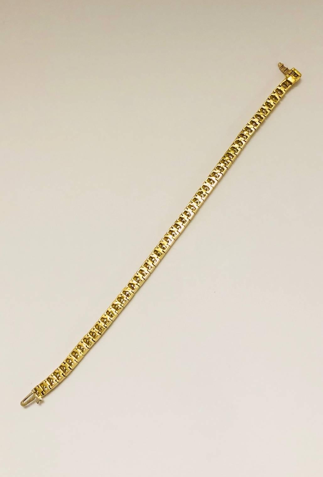 Diamond Yellow Gold Tennis Bracelet In Excellent Condition For Sale In Palm Beach, FL