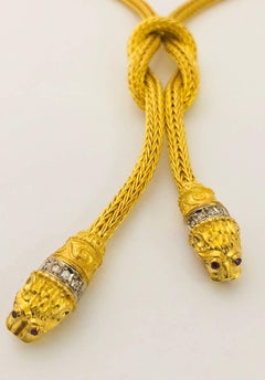 18 Karat Luscious Lariat with Lions Heads Necklace, 1980s