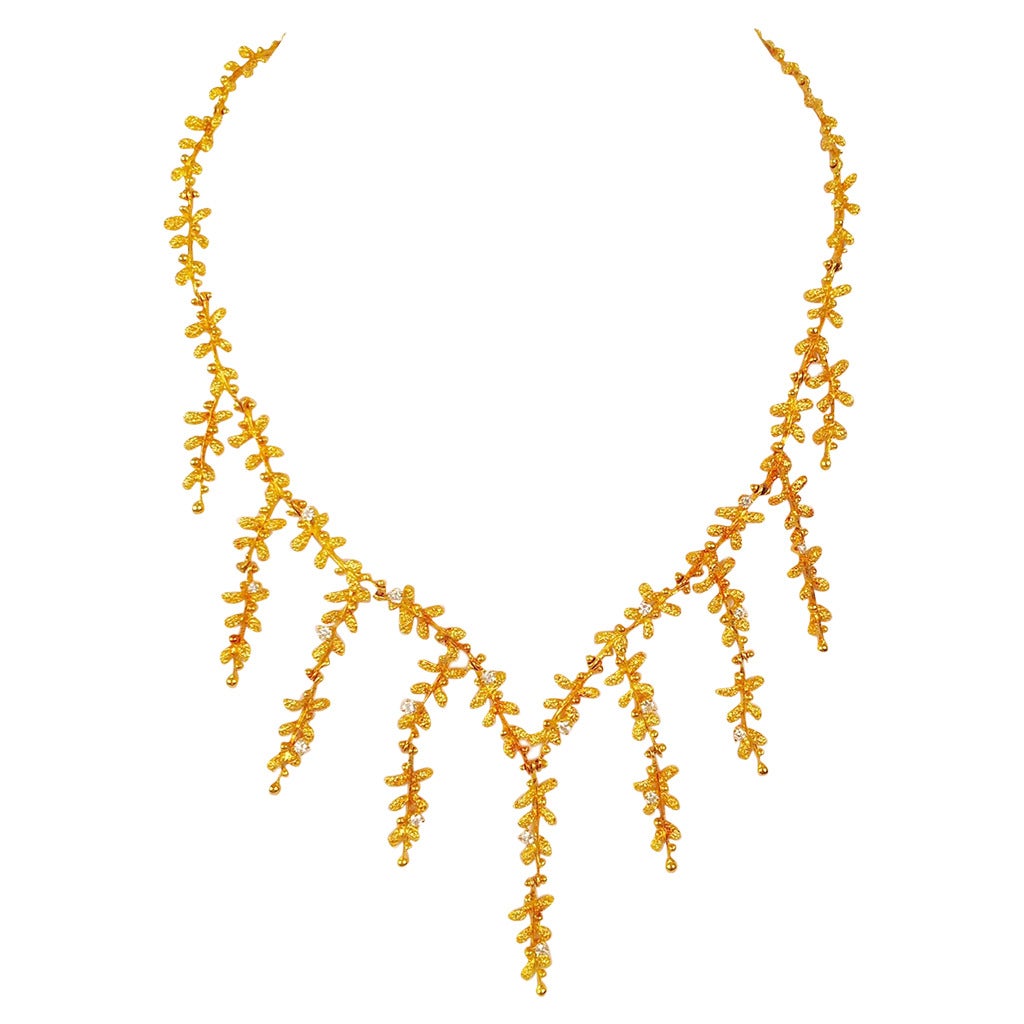 Flawless Gold Heirloom Drop Necklace For Sale at 1stdibs