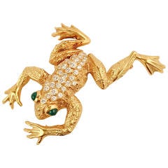 Whimsical Emerald Diamond Gold Frog Brooch