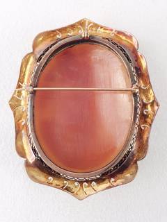1950 Italian Cameo Gold Brooch