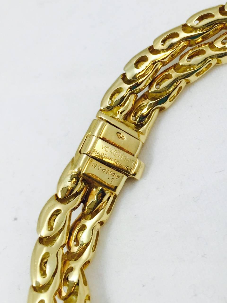 Women's Van Cleef & Arpels Diamond Gold Choker Necklace For Sale