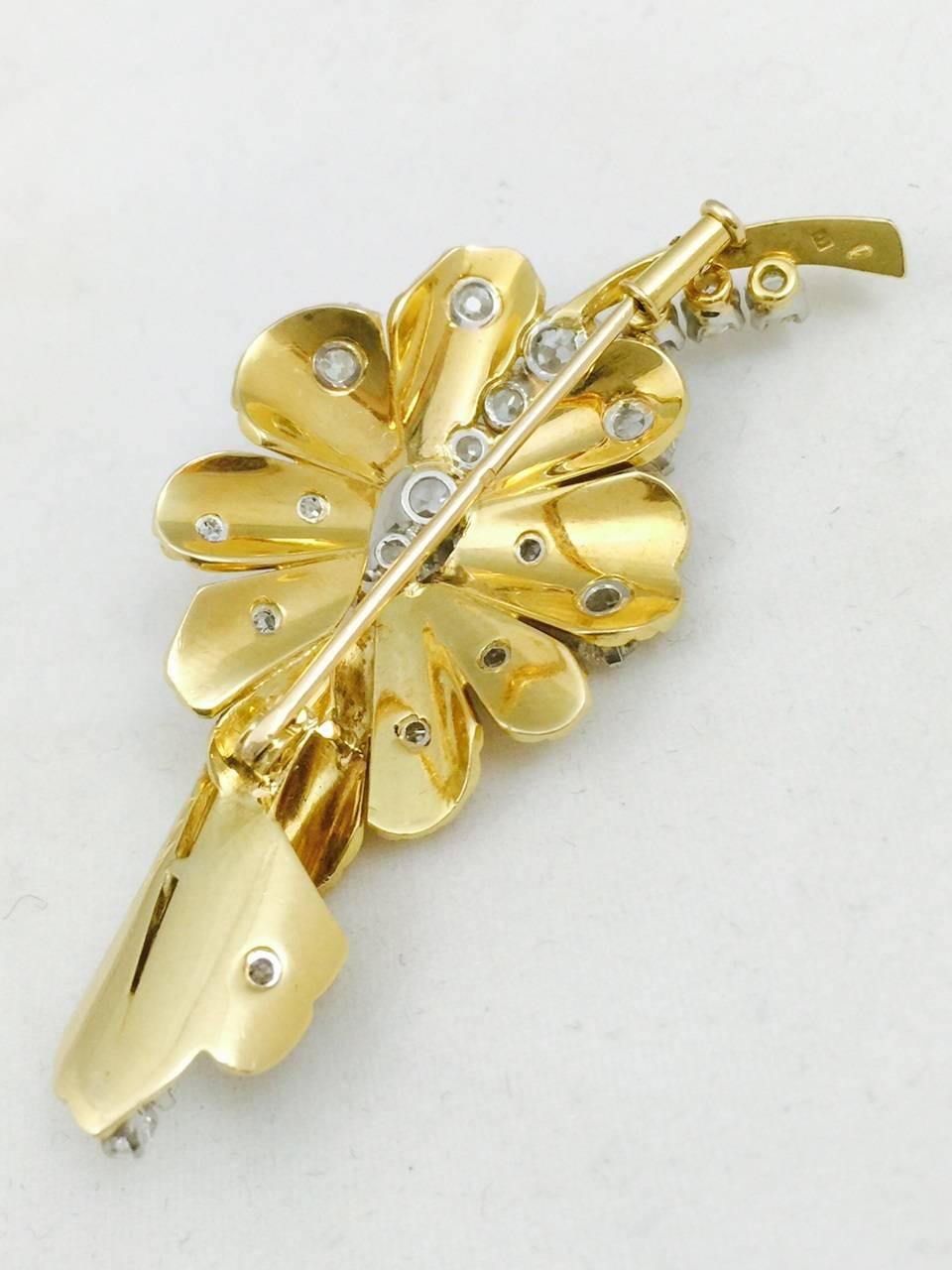 1970s 18 Karat European Cut Diamond Gold Flower Brooch In Excellent Condition For Sale In Palm Beach, FL