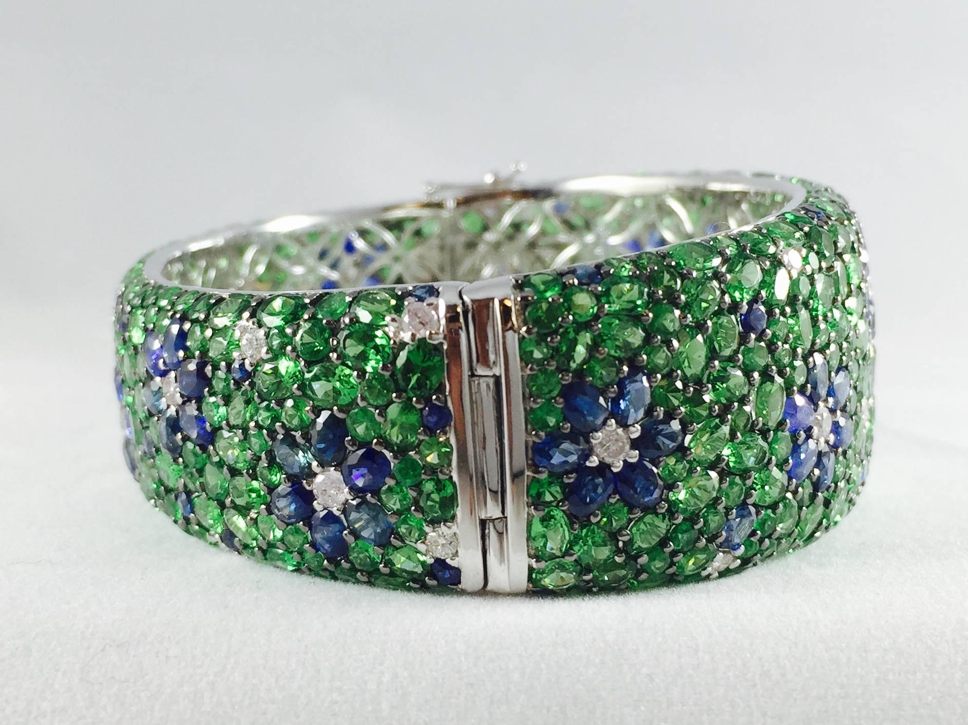 Women's Tsavorite Sapphire Diamond Gold Bracelet