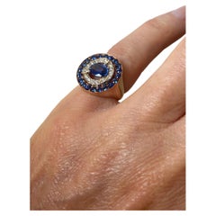 Modern 18 Karat Yellow Gold 1.62 Carat Sapphires White Diamonds Cocktail Ring