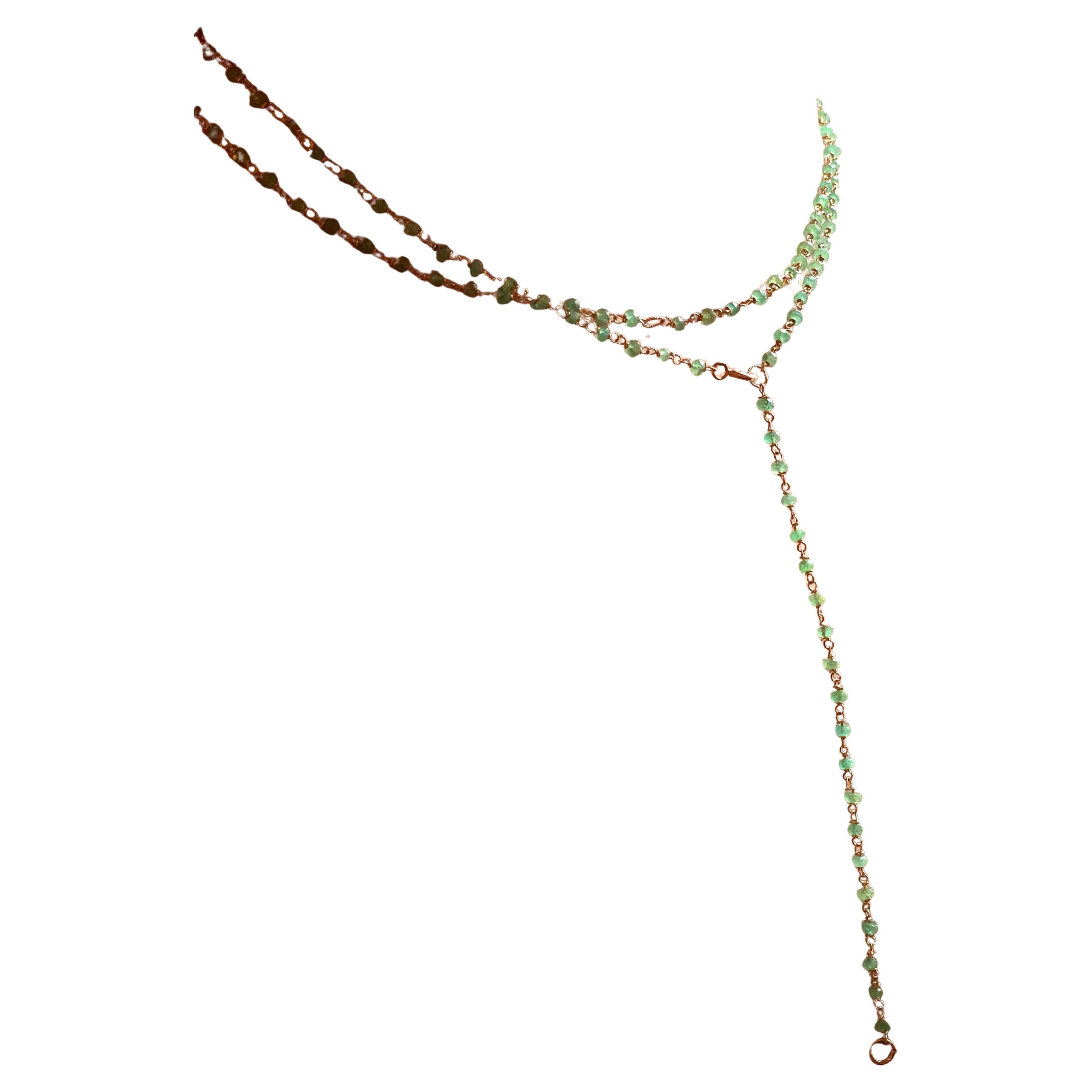 Collana con perline in oro 18 carati e smeraldi 45 carati a catena intrecciata stile Lariat In condizioni Nuovo in vendita a Rome, IT