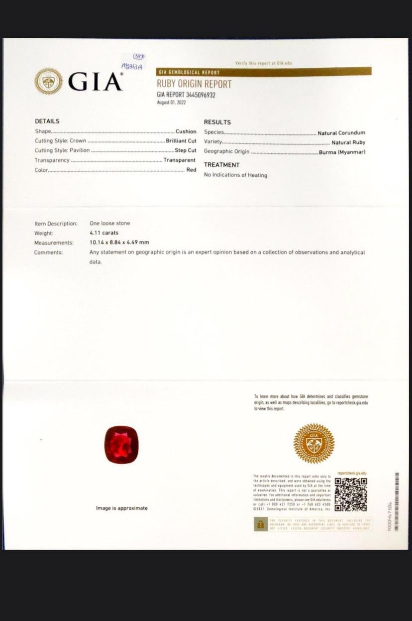 Donna Orecchini con rubino di Birmania e diamanti certificati GIA da 8,14 carati in oro bianco 18 carati in vendita