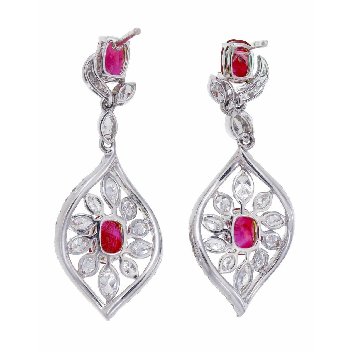 Boucles d'oreilles en rubis sang de pigeon birman non chauffé et diamants de 3.22 carat certifiés GRS en vente 3