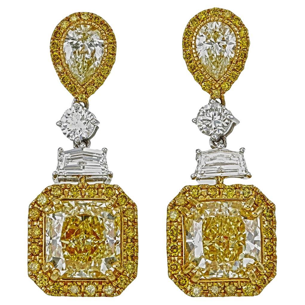 Boucles d
oreilles en or blanc 18 carats avec diamant jaune fantaisie de 4,01 carats certifié GIA