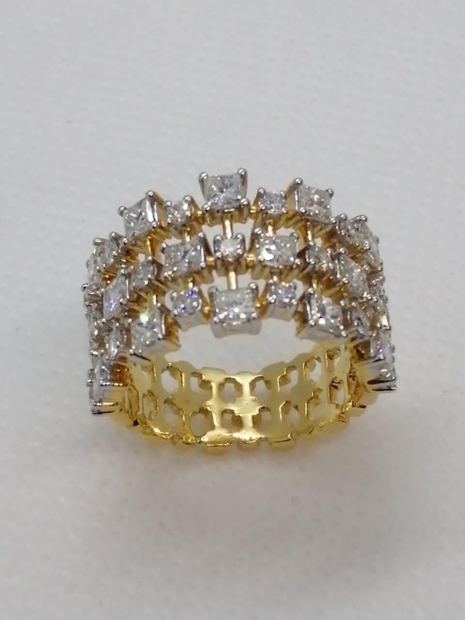 Diamond Cocktail Ring Set in 18 Karat Yellow Gold 'VS/G Quality Diamonds' For Sale 3