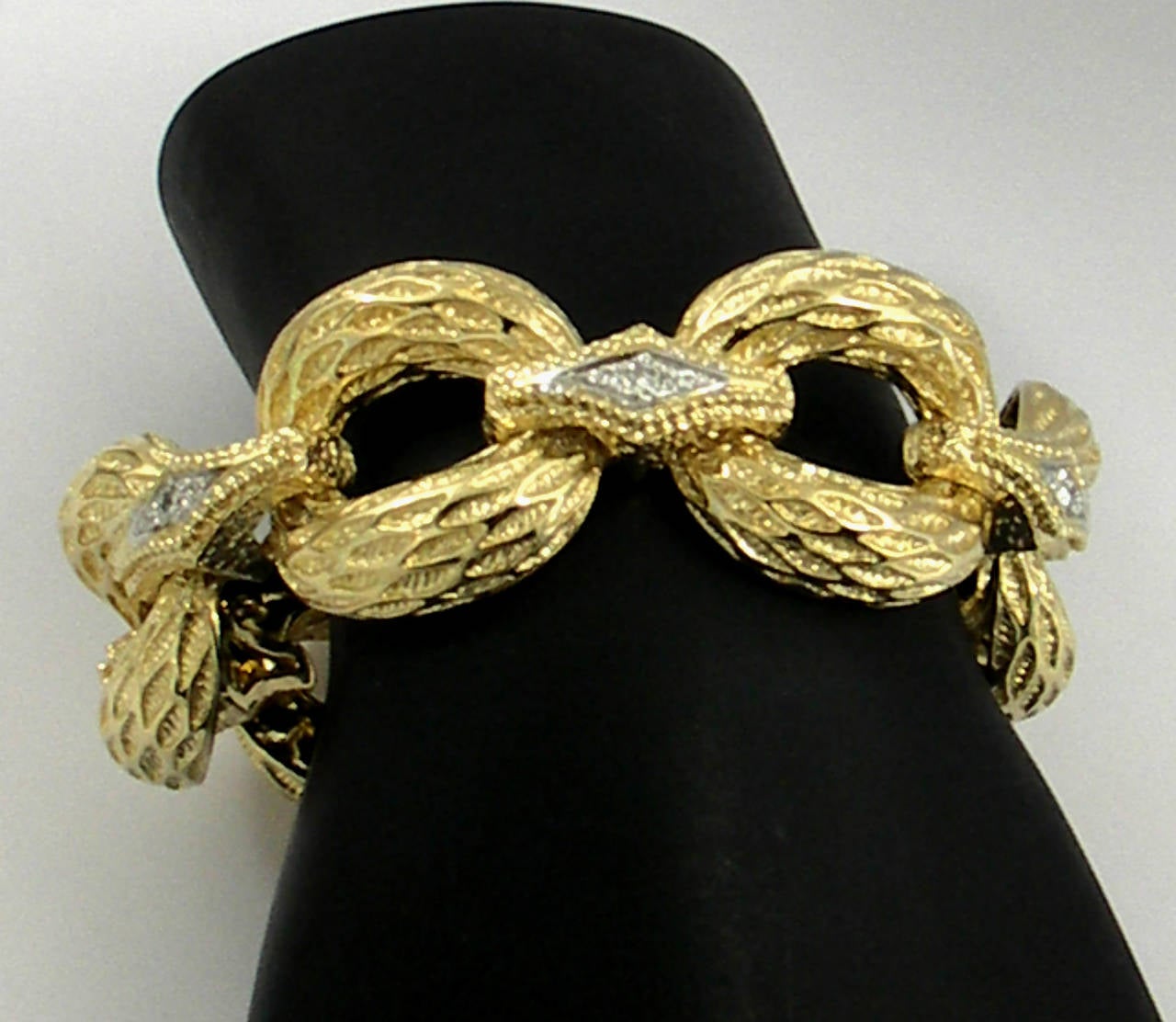 Organic Textured Gold Bracelet with Diamond Connectors In Excellent Condition In Palm Beach, FL