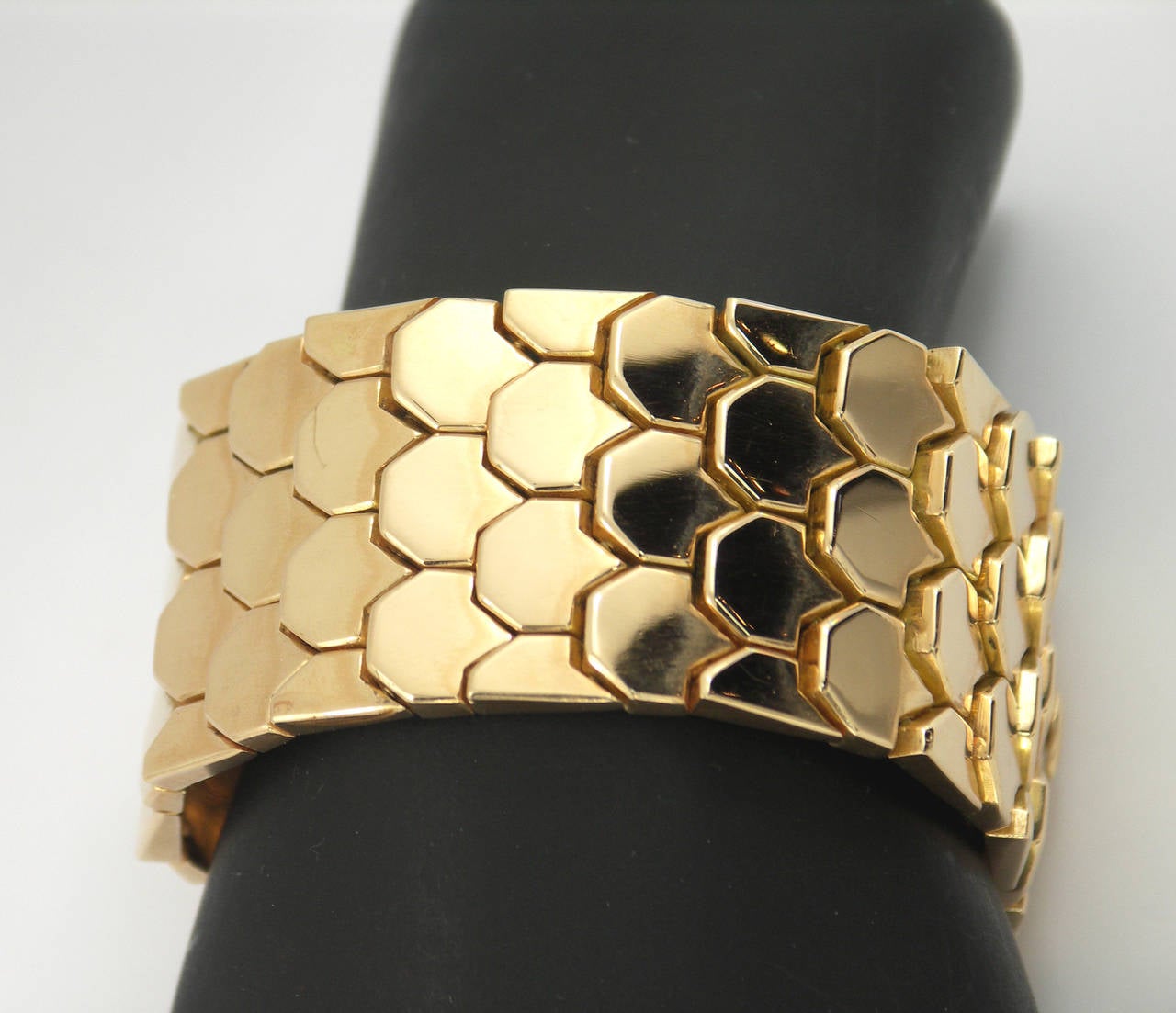 Mid-Century Rose Gold Bracelet In Excellent Condition In Palm Beach, FL