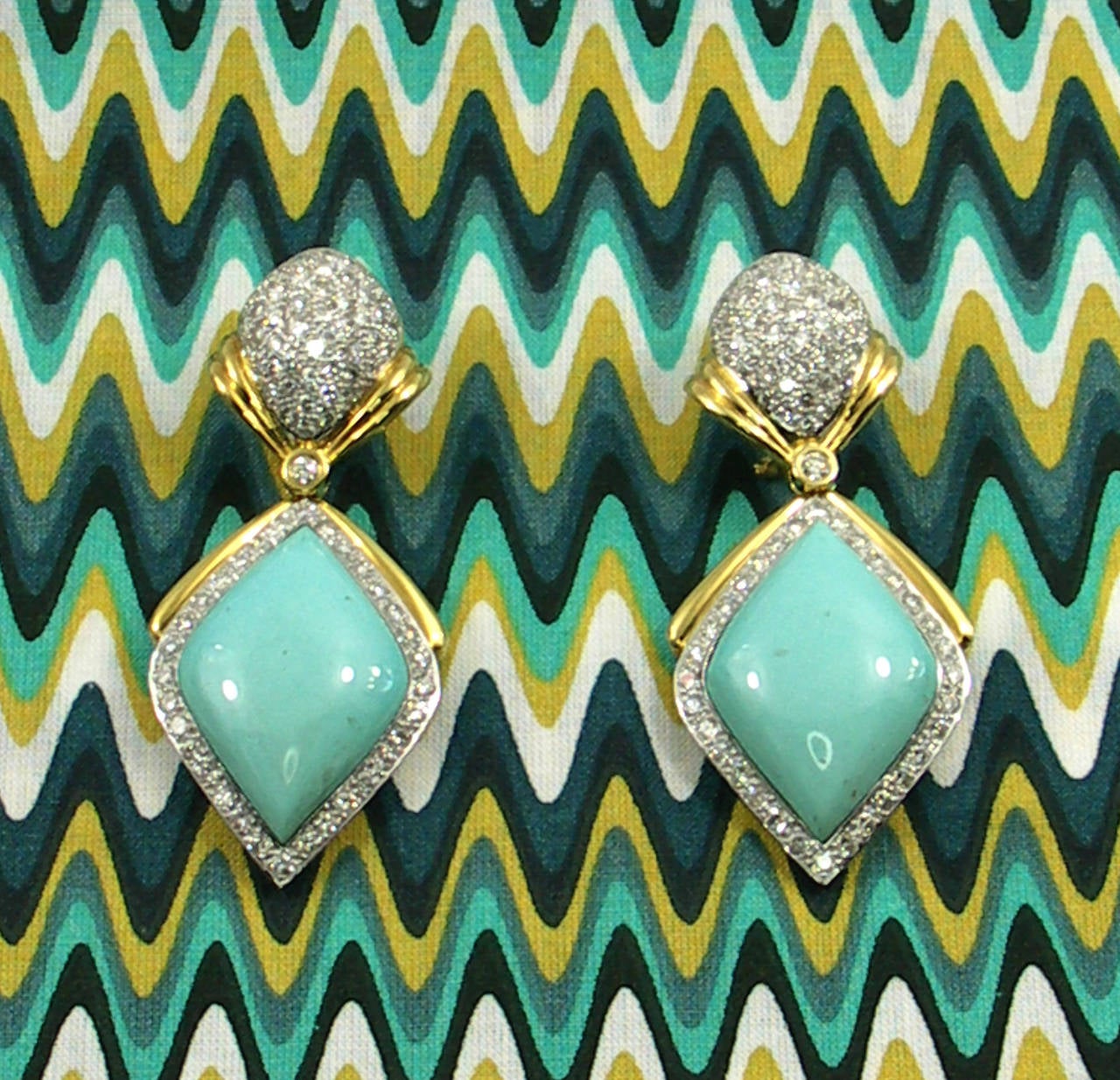 Diamond Turquoise Gold Drop Earrings In Excellent Condition In Palm Beach, FL