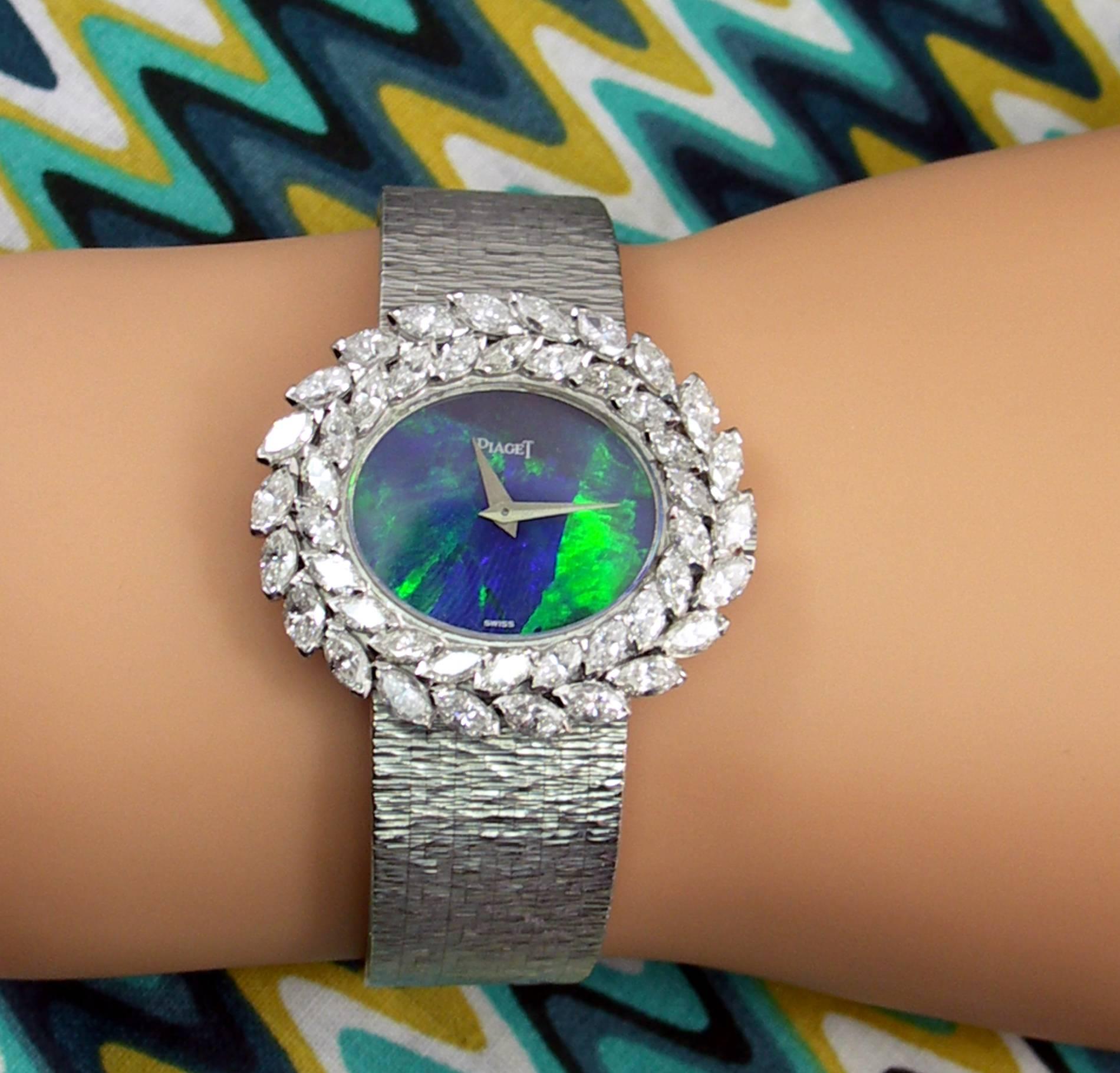 Piaget Lady''s Weißgold Opal-Zifferblatt-Armbanduhr mit doppelter Diamant-Lünette Damen