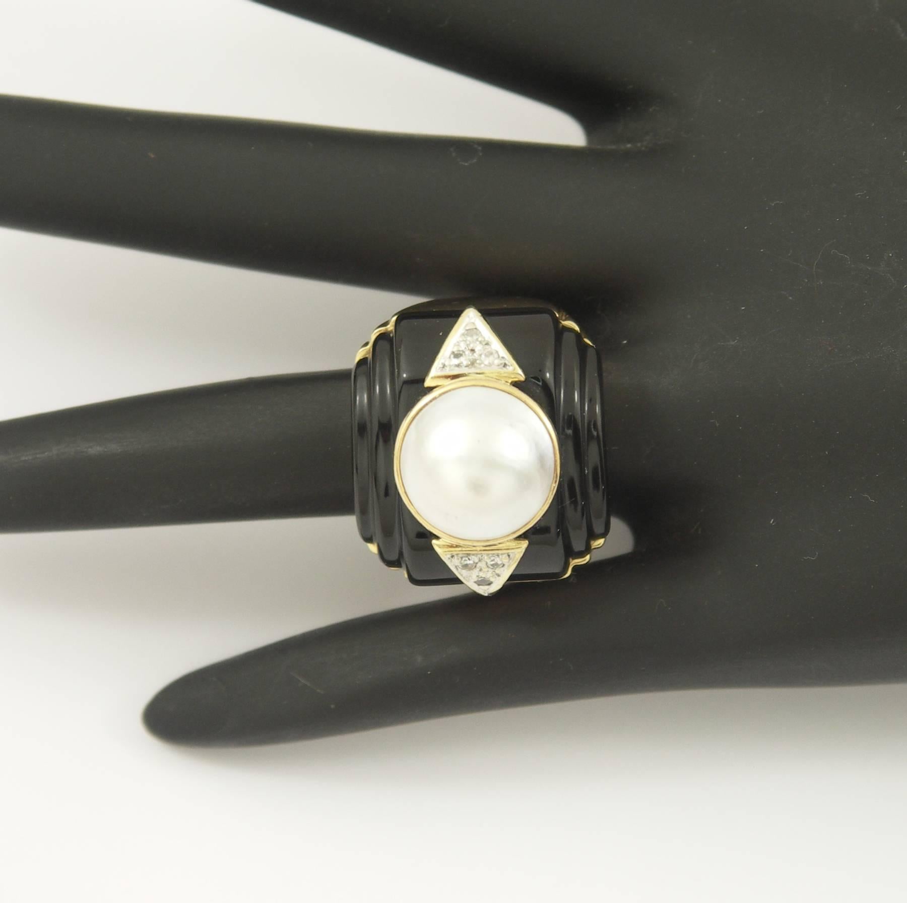 Women's or Men's Onyx Mabe Pearl Diamond Gold Ring