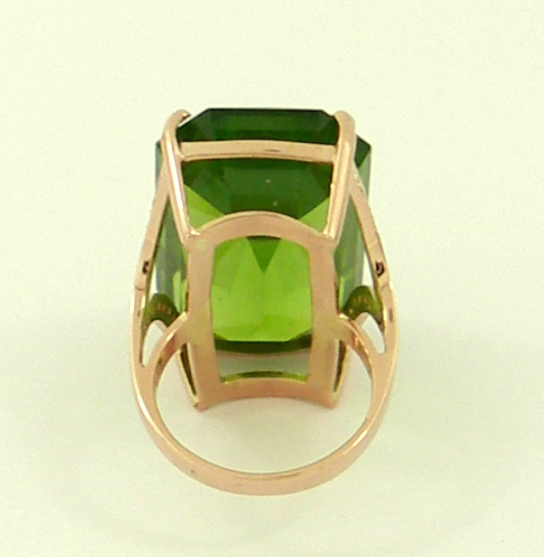 Large Peridot Diamond Ring In Excellent Condition In Palm Beach, FL