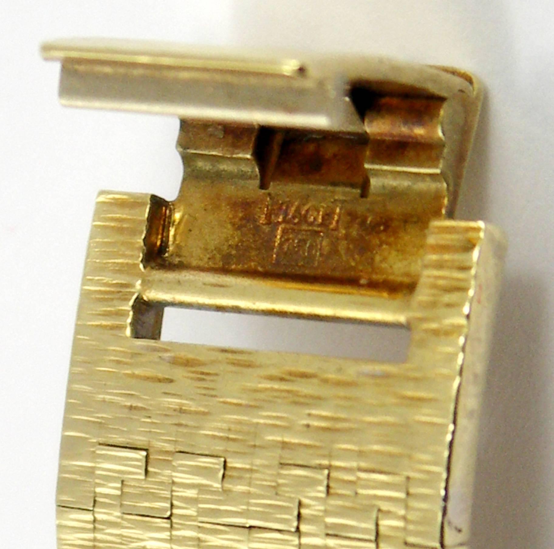 Piaget Ladies Yellow Gold Diamond Bezel Opal Dial Quartz Wristwatch 5