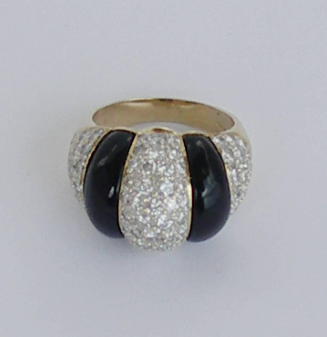 Ladies Gold Alternating Pave Diamond and Onyx Band Ring 1