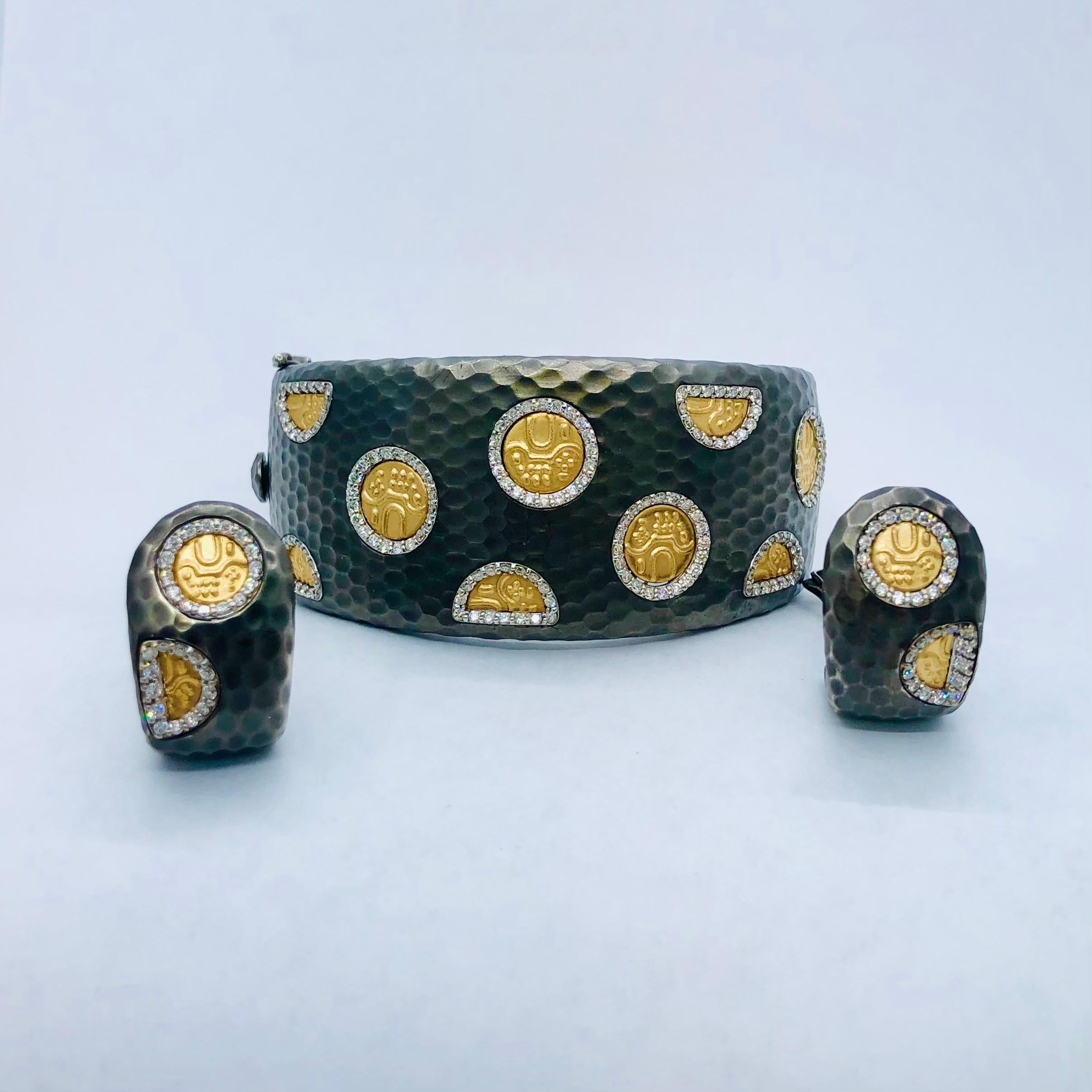 Roberto Coin Hammered Cuff Bracelet with Gold Motifs and Diamonds 10